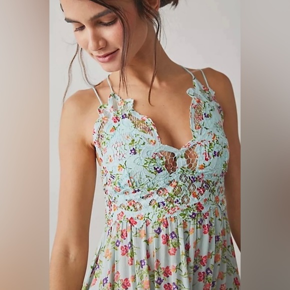 Free People 🩵 Ditsy Floral Mini Dress - Picture 2 of 6